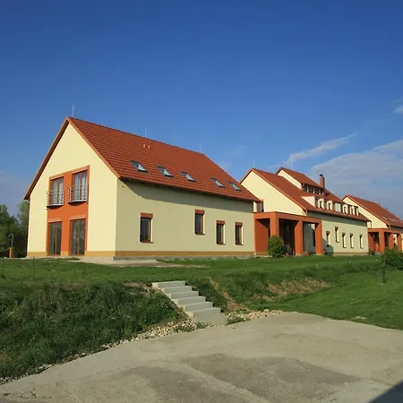 Alma * Znojmo